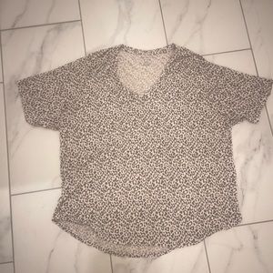 American Eagle XL Soft and Sexy flowy cheetah print shirt